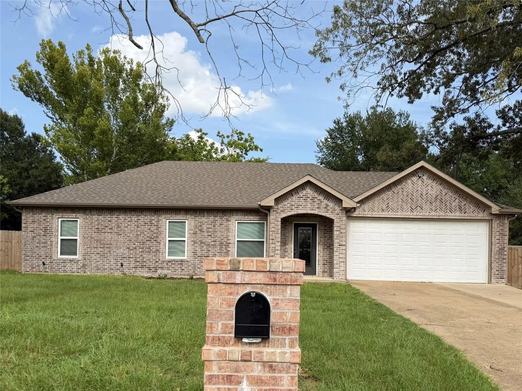 449 Cypress Street, Pittsburg