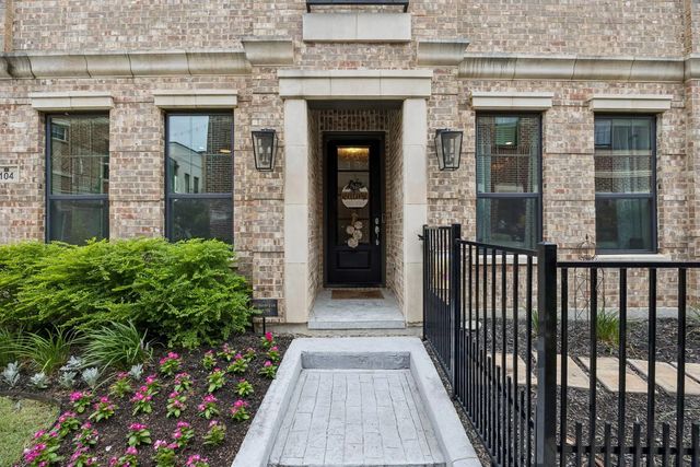 302 Nursery Lane 104, Fort Worth