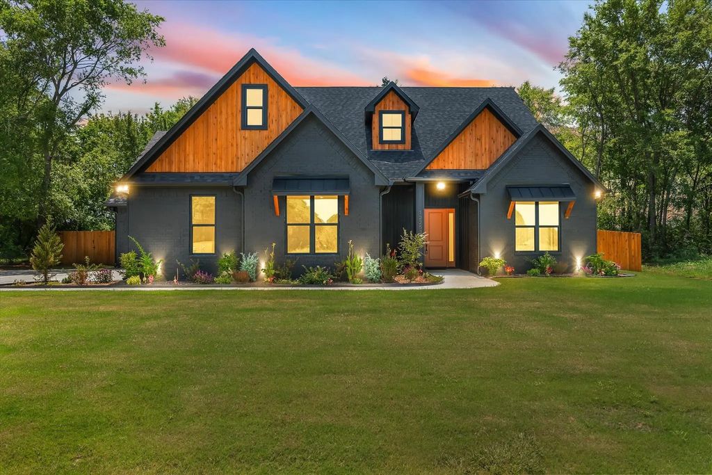 12253 Madison Xing, Bullard