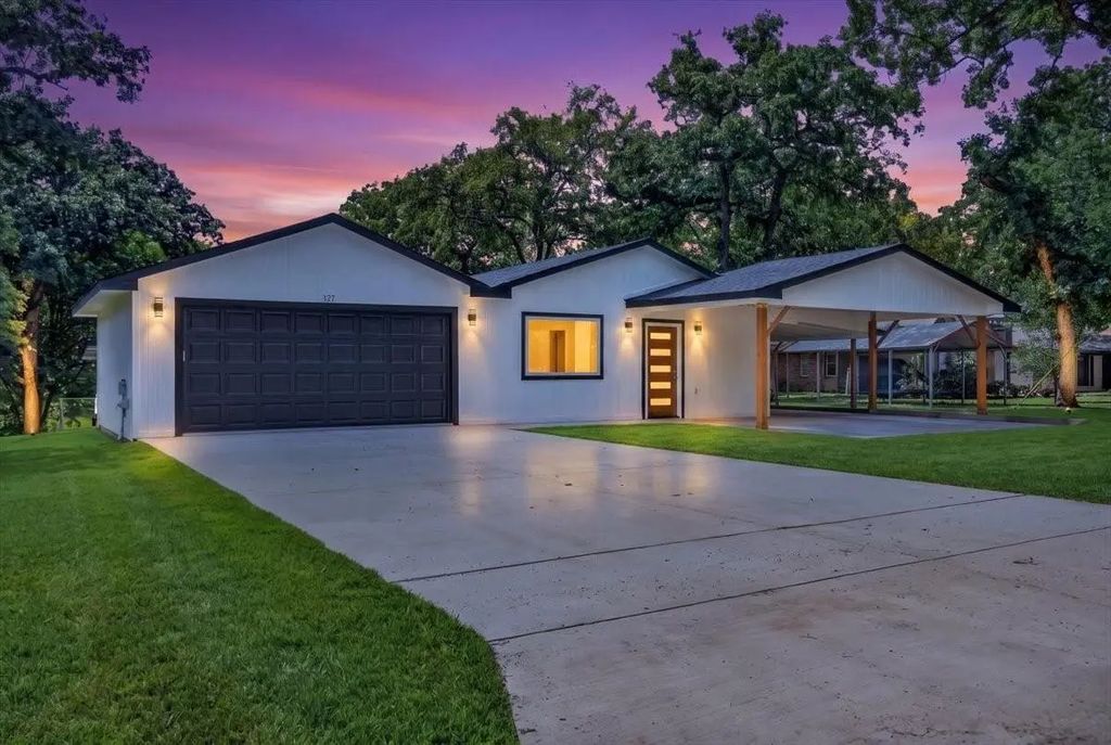 127 Camino Robles, Gun Barrel City