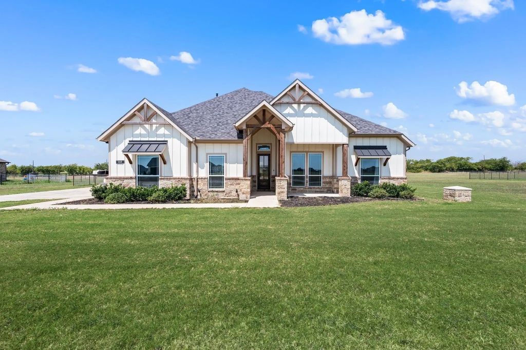 168 Tres Vista Drive, Decatur