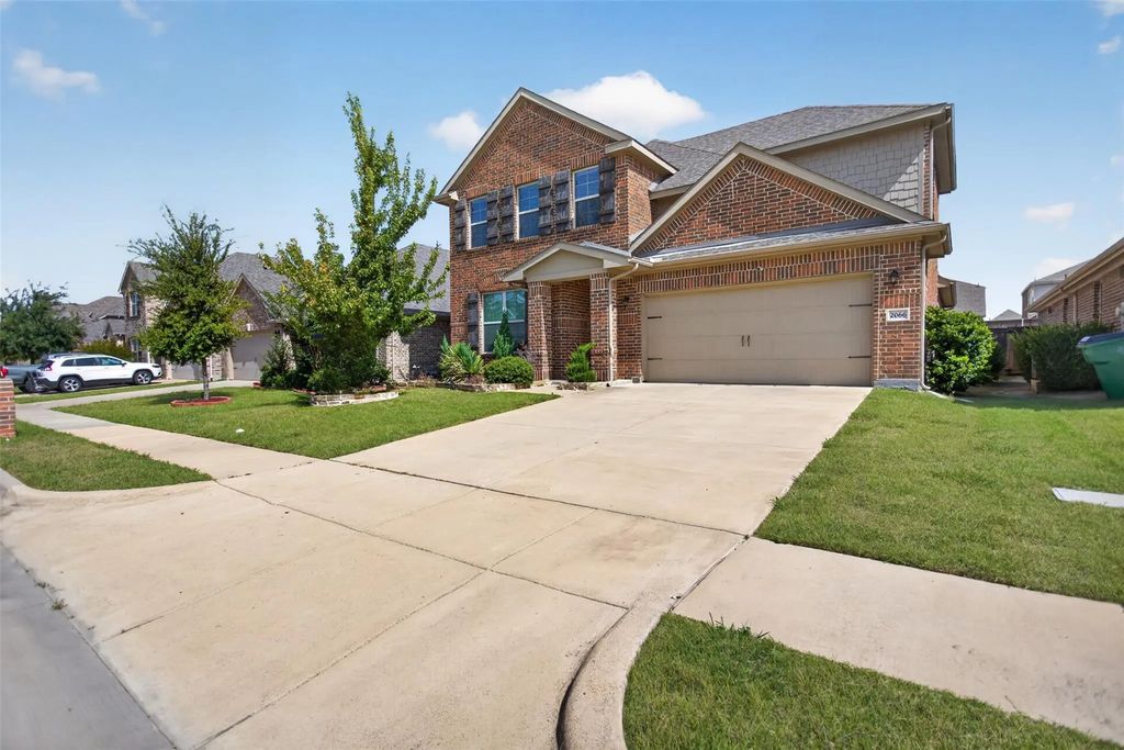 2066 Avondown Road, Forney