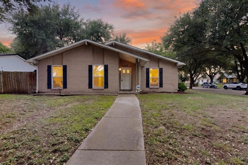 433 Solitude Drive, Garland