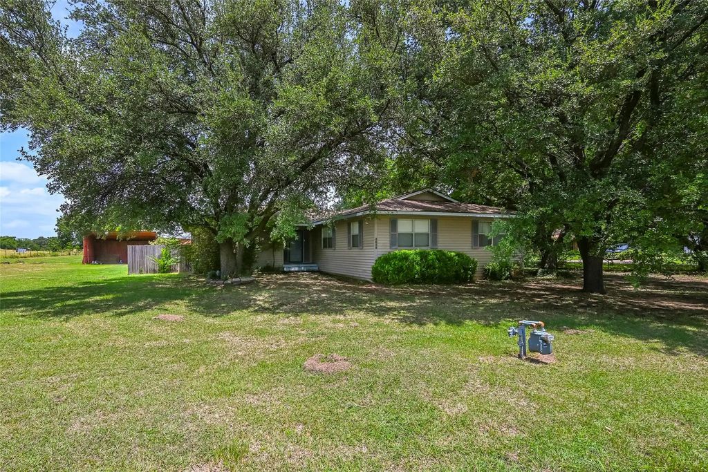 3629 Lucy Trimble Road, Burleson