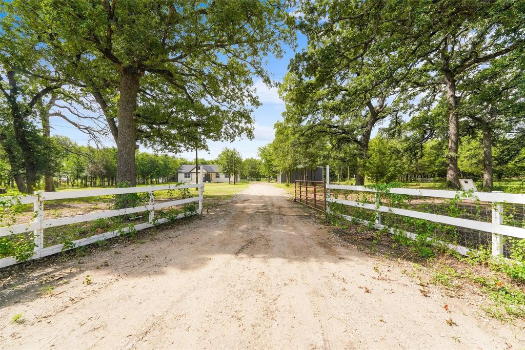 5475 Fogleman Road, Kemp