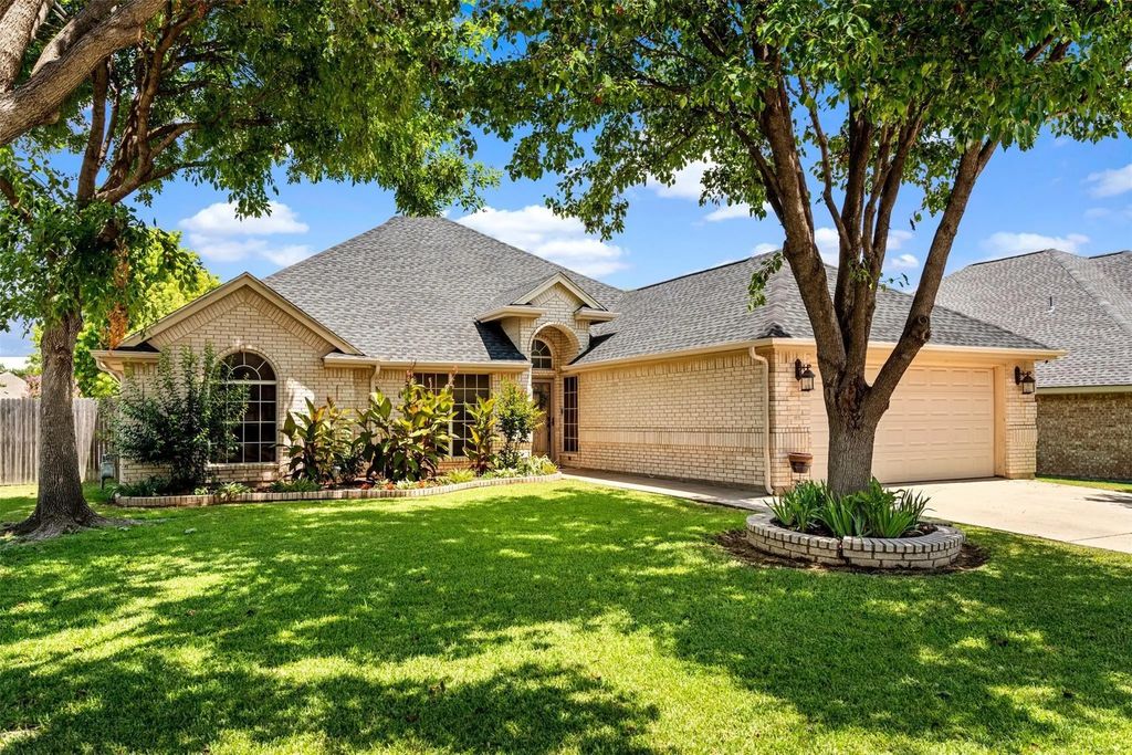 508 Kempson Court, Saginaw