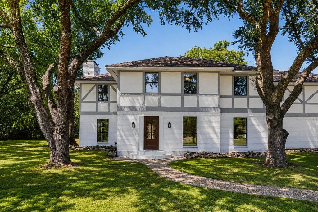 5049 Golden Circle, Denton