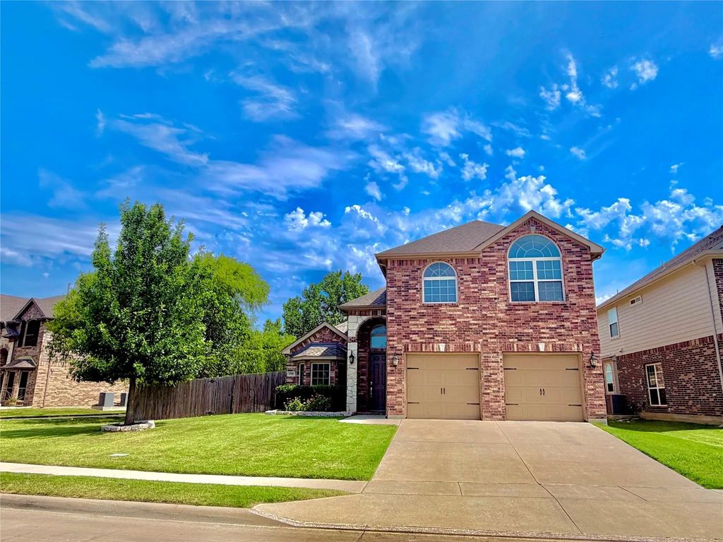 1701 Creosote Drive, Fort Worth