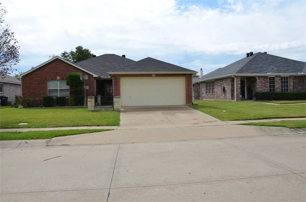 4132 Jenny Lake Trail, Fort Worth