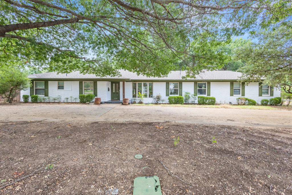 3908 Royal Lane, Dallas
