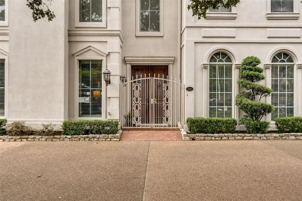 7411 Inwood Road, Dallas
