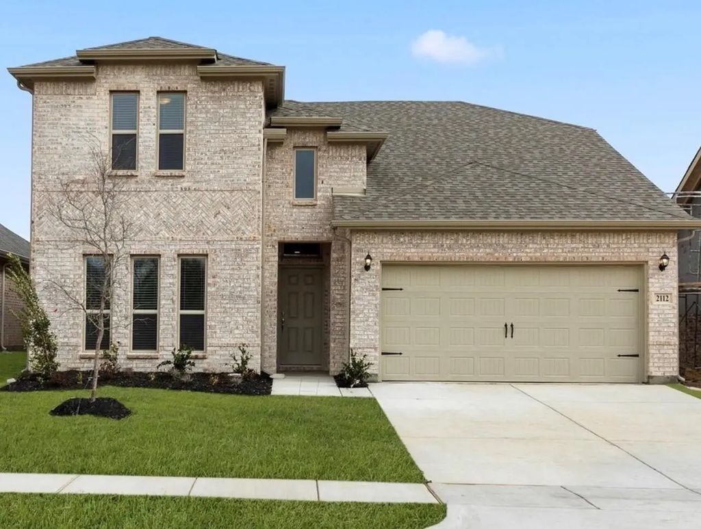 2112 Sesaro Drive, Aubrey