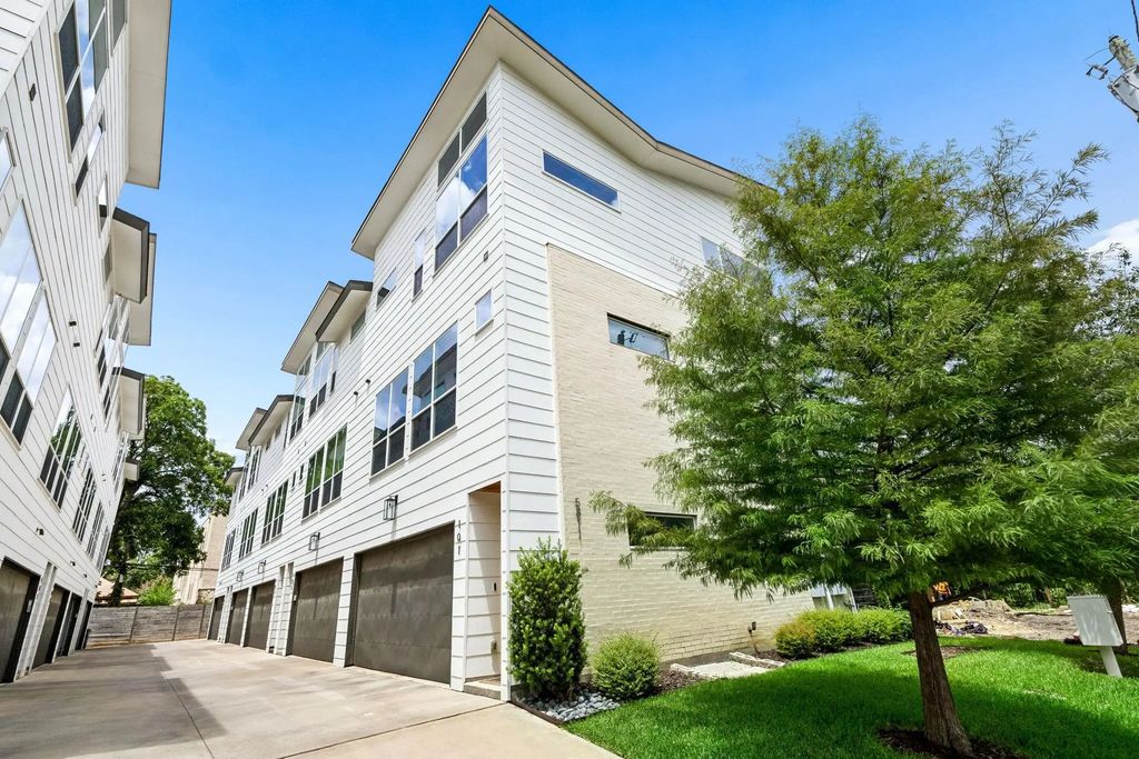 5811 Lindell Avenue 102, Dallas