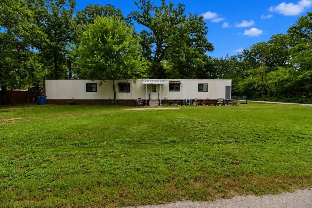 921 Crown Drive, Tool