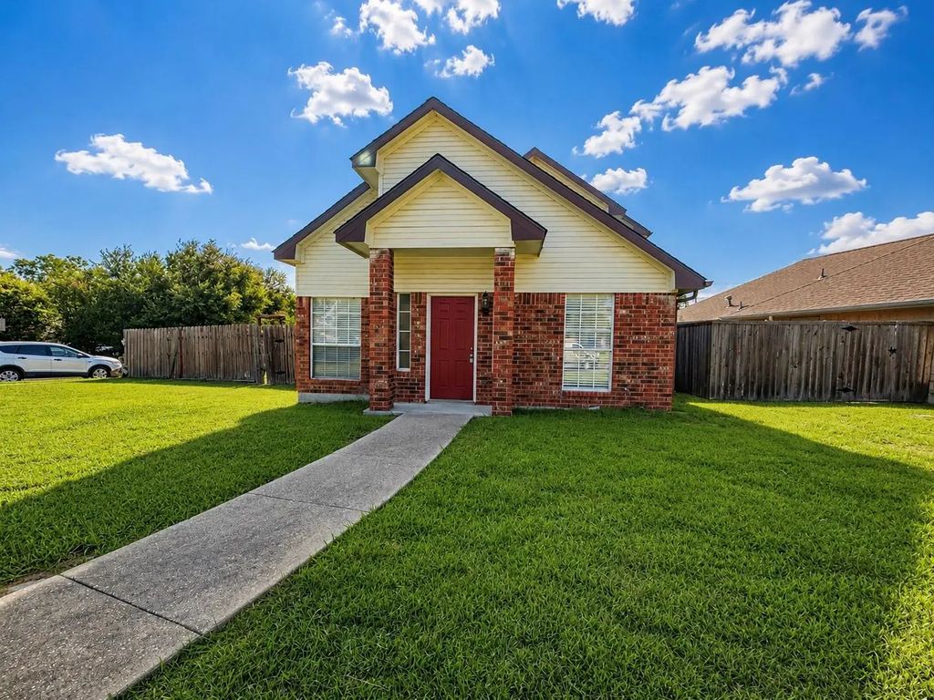 510 E Stone Circle, Wylie