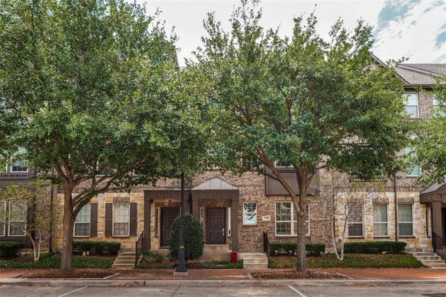 3906 Asbury Lane, Addison