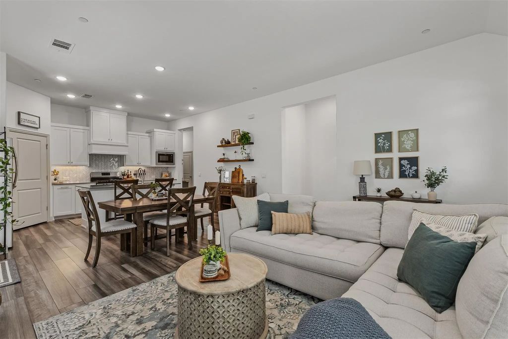 1005 4th Street, Argyle
