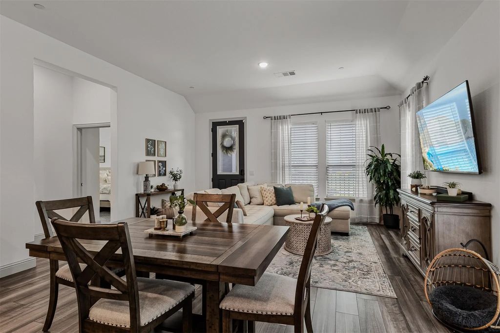 1005 4th Street, Argyle