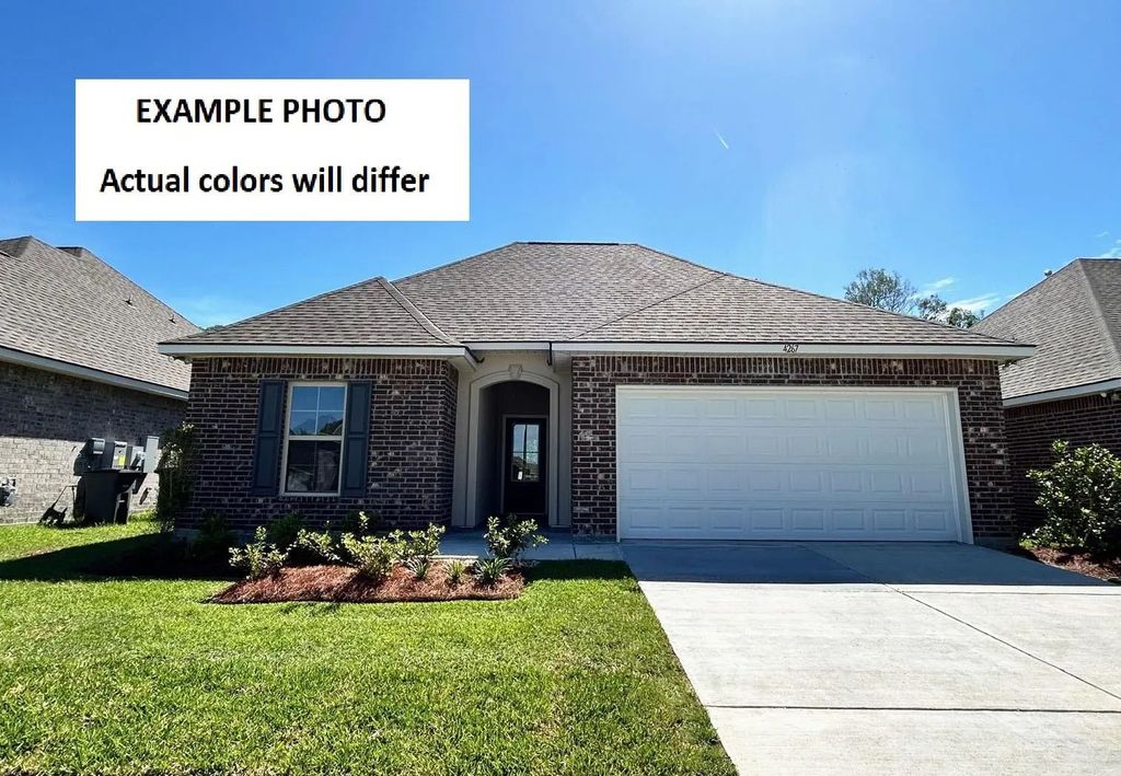 604 Chablis Lane, Haughton
