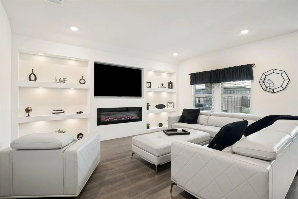 3413 Perman Drive, Mesquite