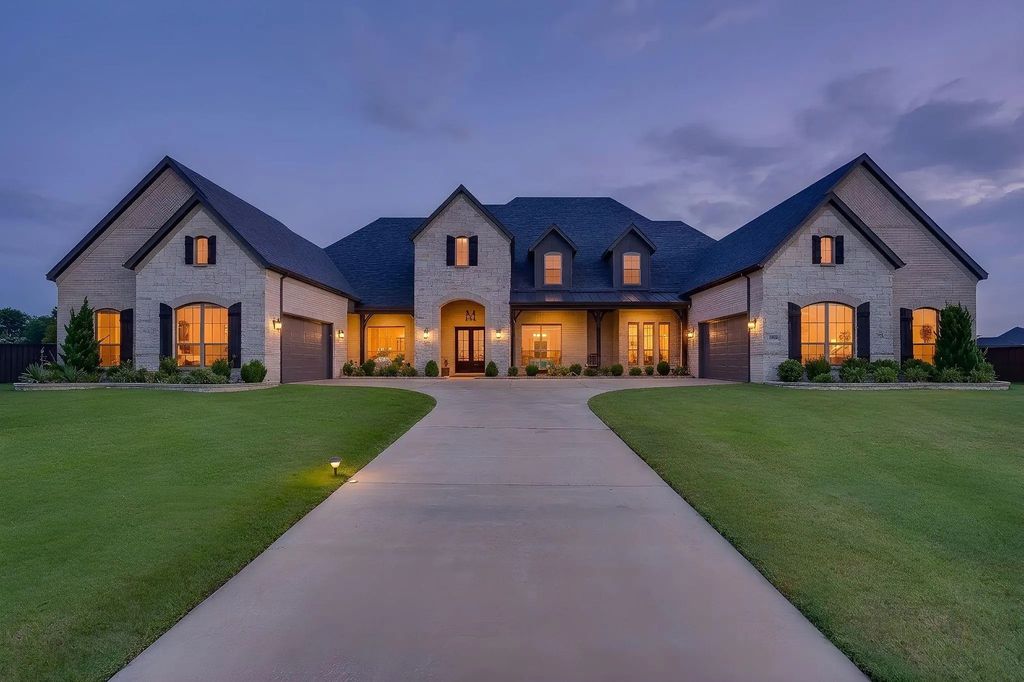 651 Bandera Drive, Waxahachie