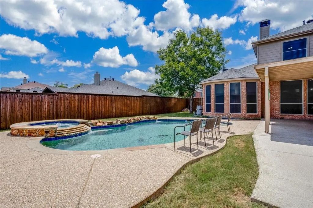 1102 Waterside Court, Mesquite