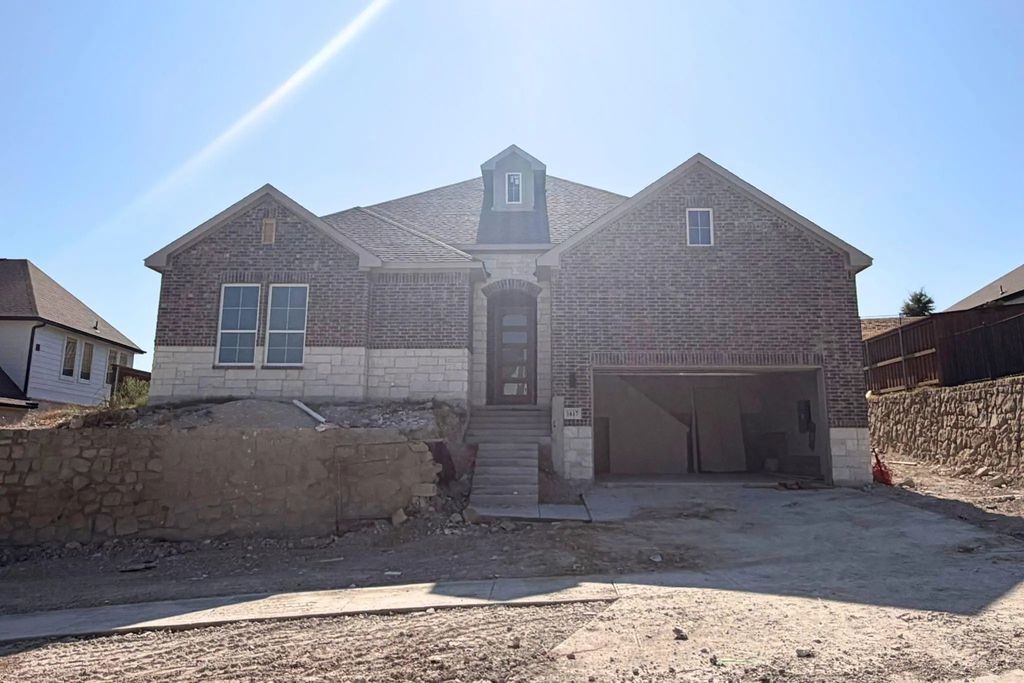 1617 Rolling Heights Lane, Fort Worth