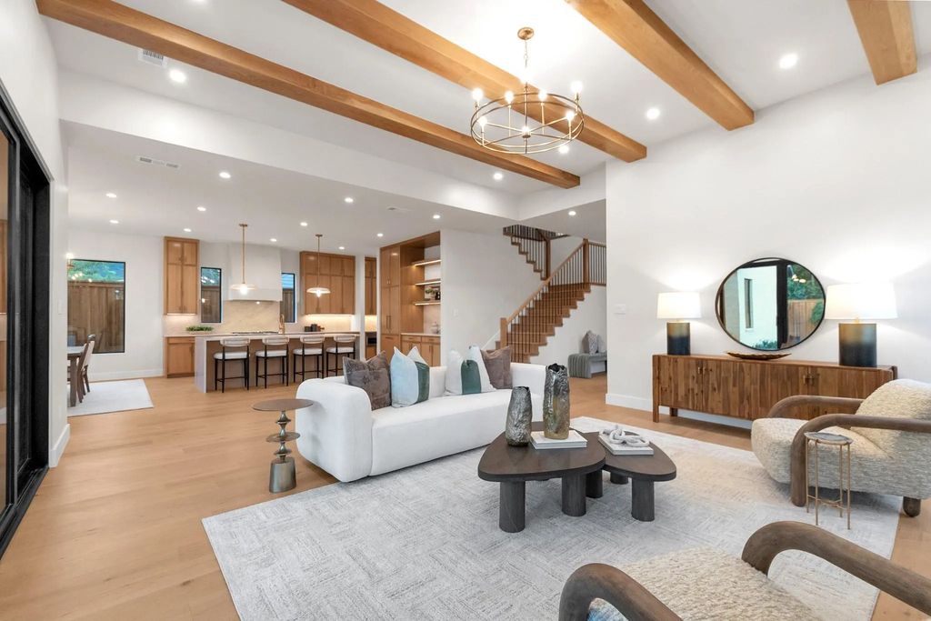 9038 Santa Clara Drive, Dallas