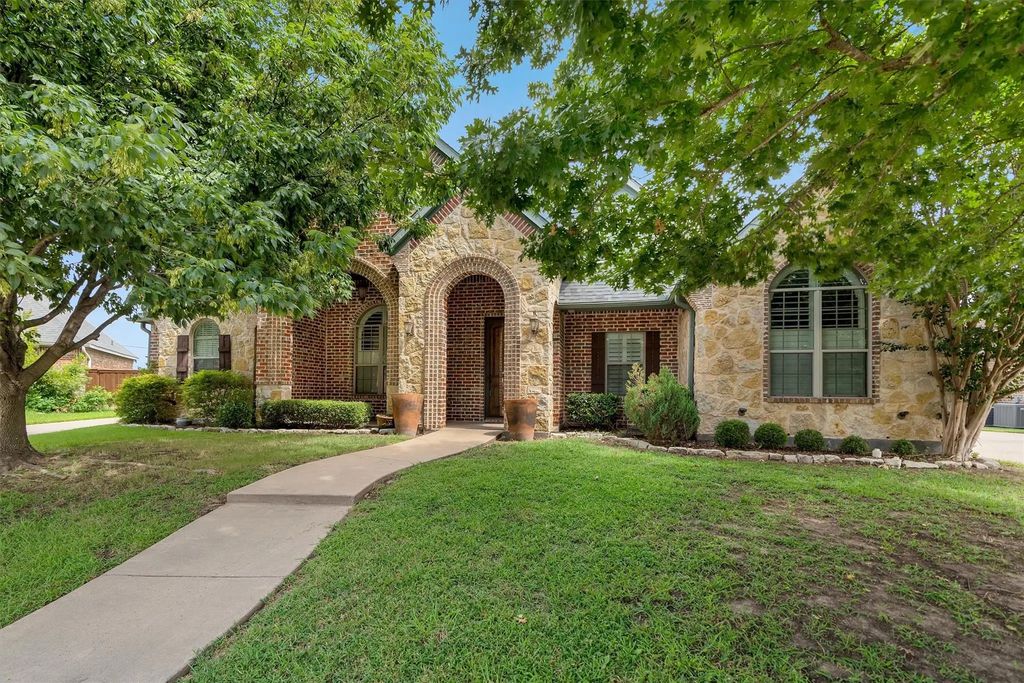 2417 Westhaven Court, Sherman