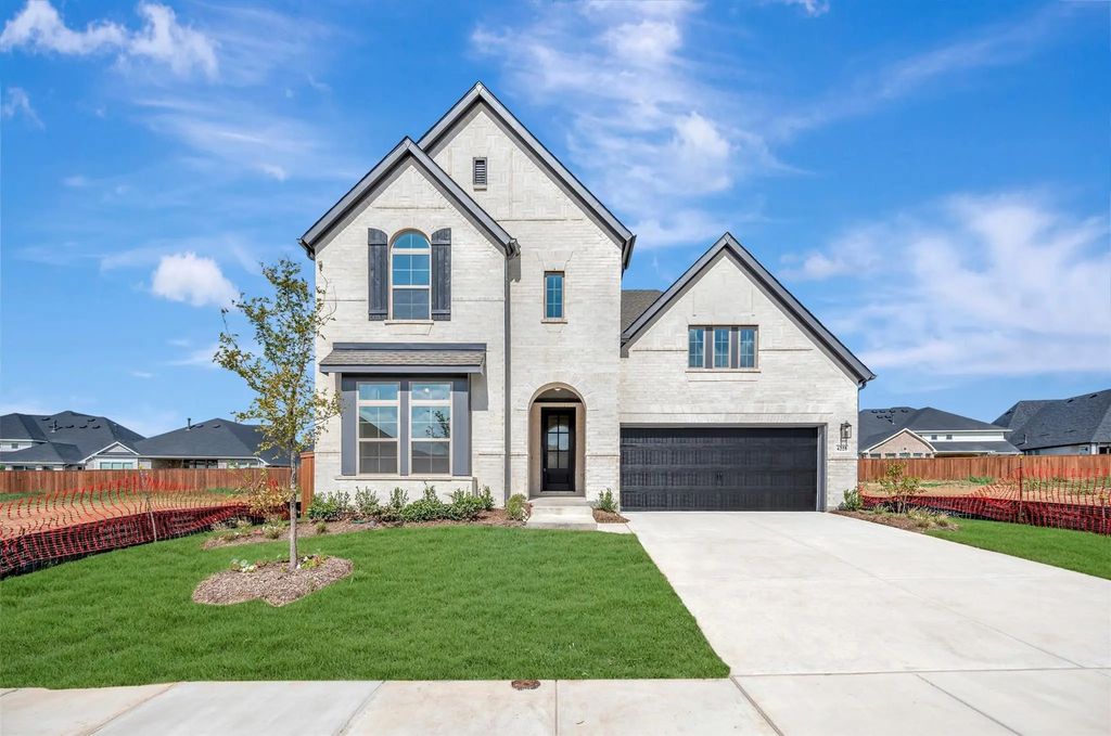 4228 Fox Trotter Drive, Aubrey