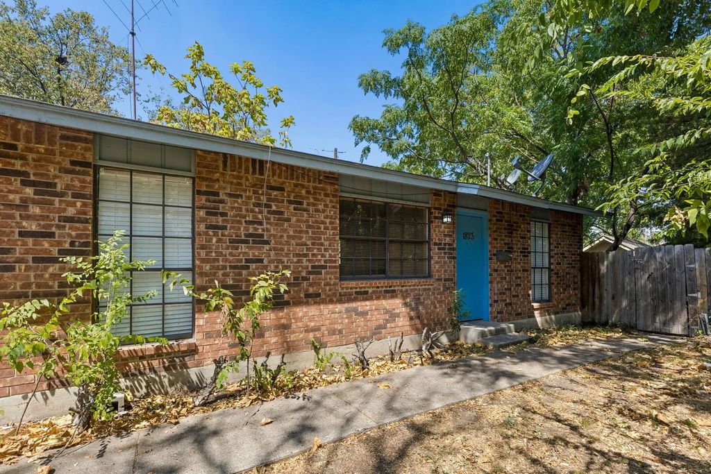 1823 Randolph Drive, Garland