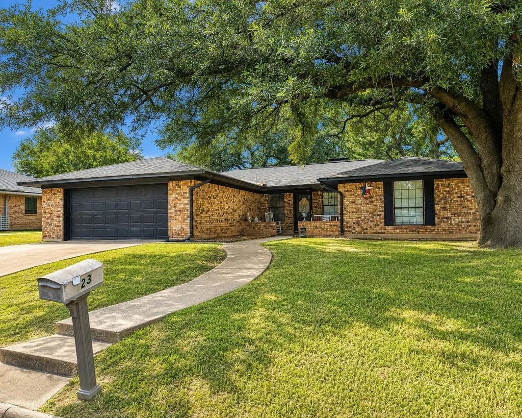 23 Haven Circle, Denison