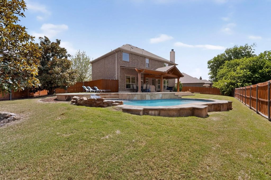 808 Scotland Way, Wylie
