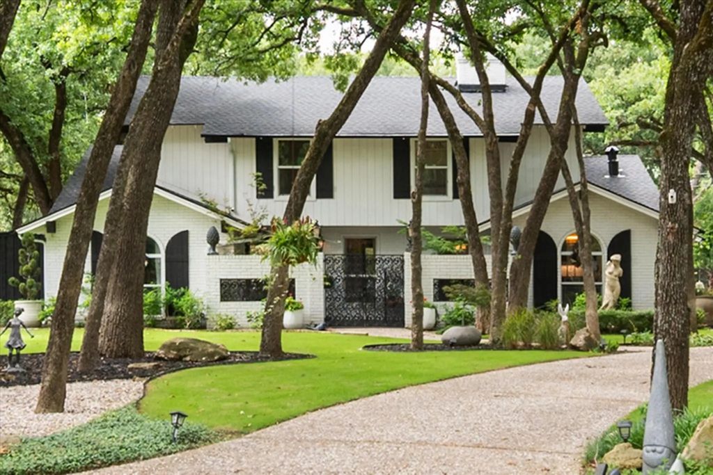 2202 Highland Circle, Corsicana