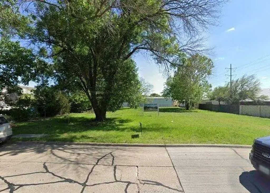 1835 W Hunt Street, McKinney