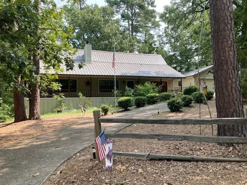 860 Wildwood Trail, Holly Lake Ranch