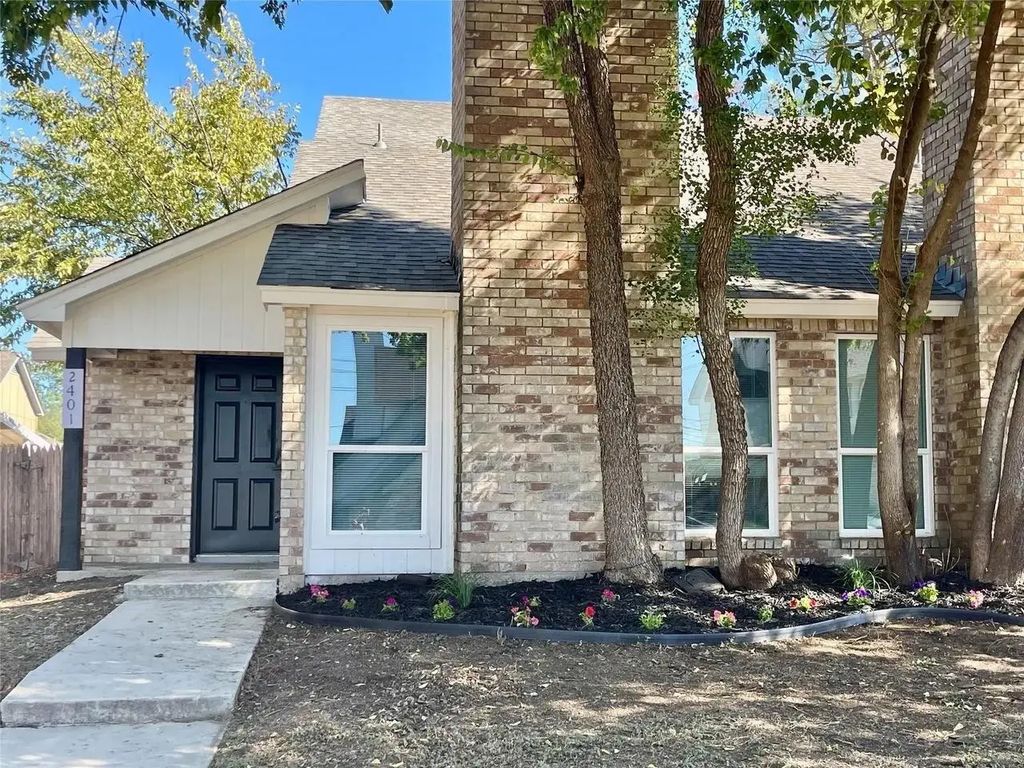 2401 Sherry Street, Arlington