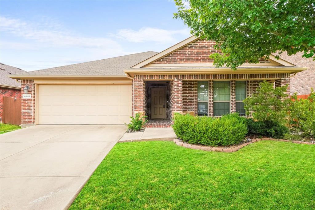 2023 Sterling Gate Drive, Heartland