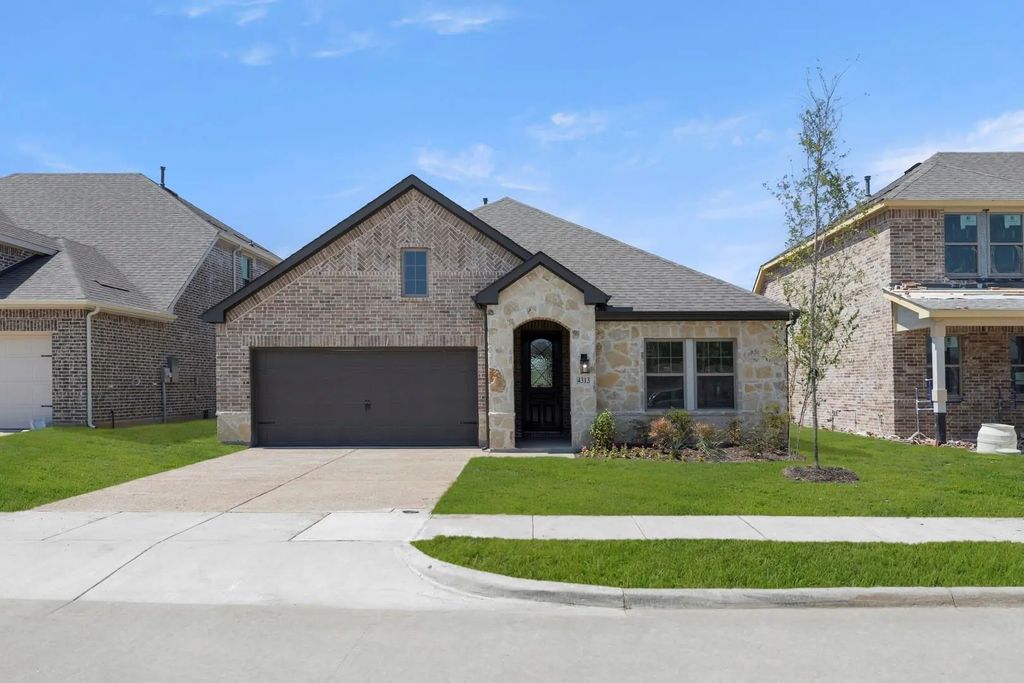 4313 Bellflower Lane, Melissa
