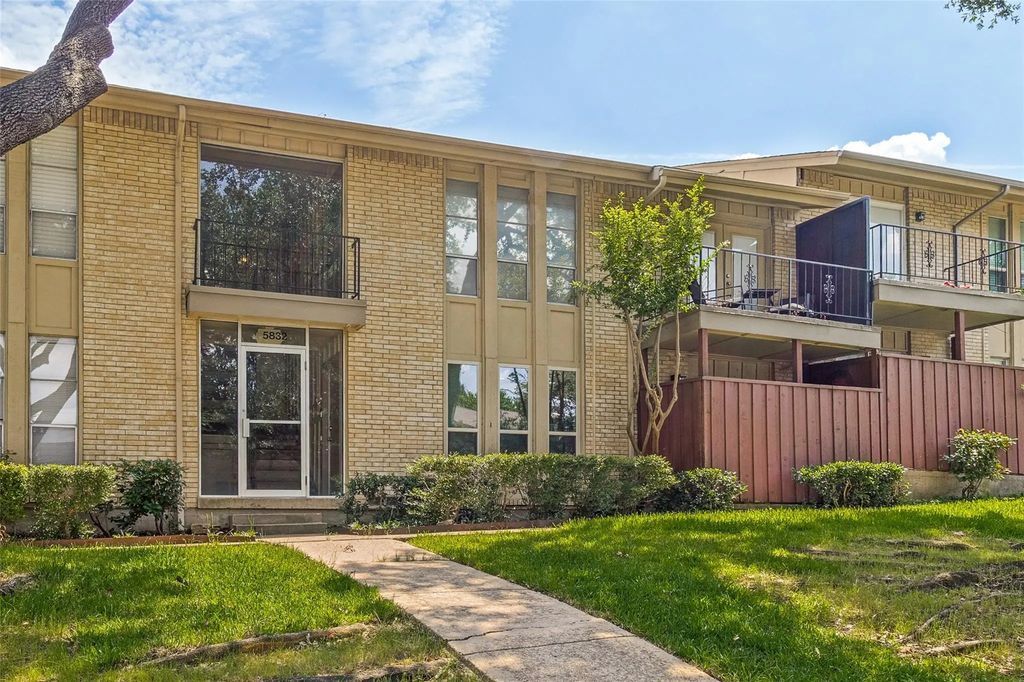 5832 Sandhurst Lane B, Dallas
