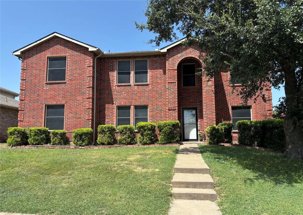 1229 Longleaf Drive, Cedar Hill