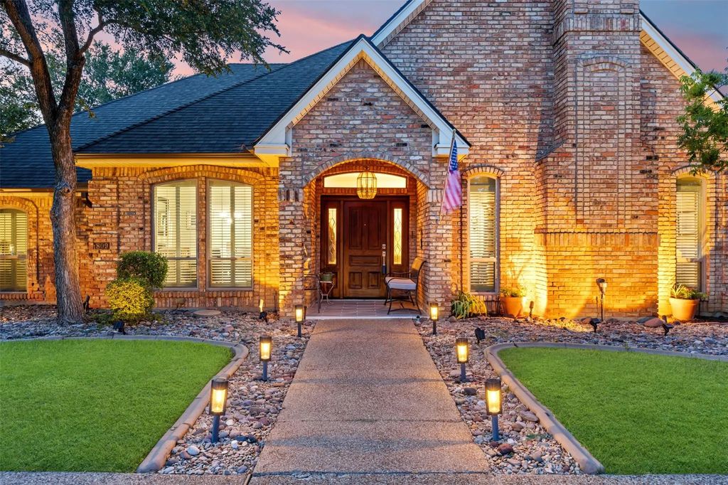 809 Shady Creek Drive, Kennedale