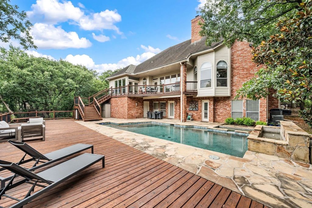 2108 Stonehaven Drive, Colleyville