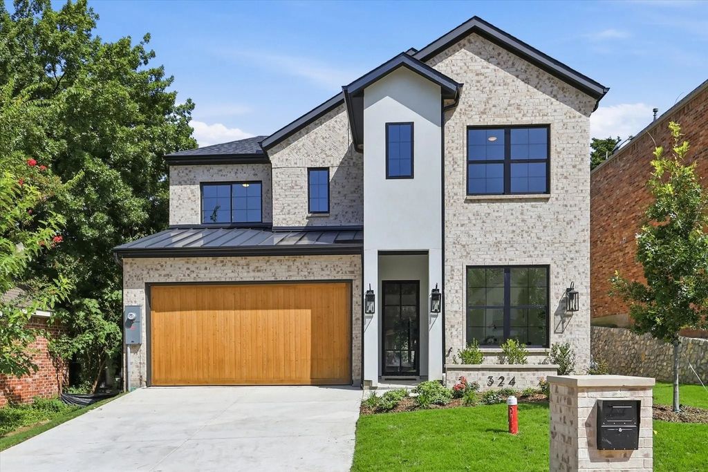 324 Valiant Drive, Rockwall
