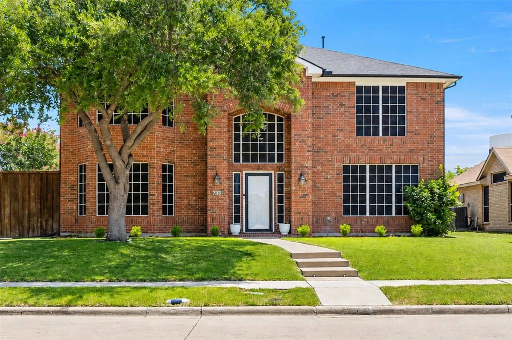 735 Yellowstone Drive, Allen