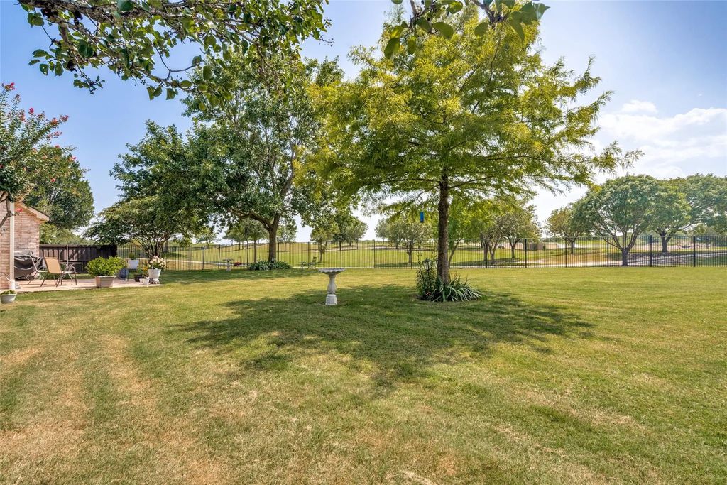 8702 Nairn Street, Rowlett