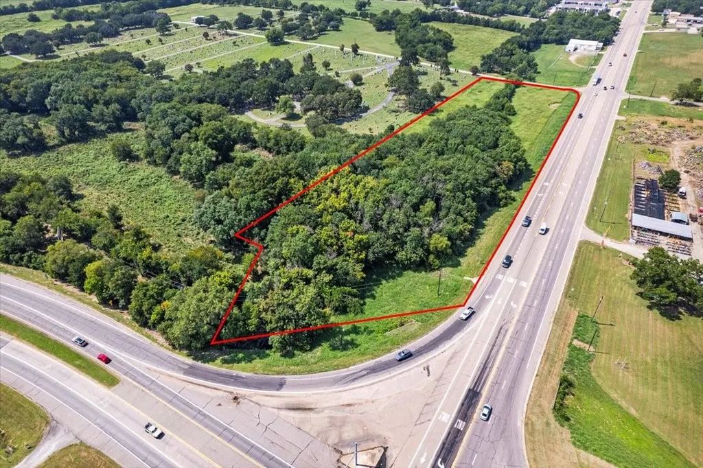 Westside W Tx-121 Highway, Bonham