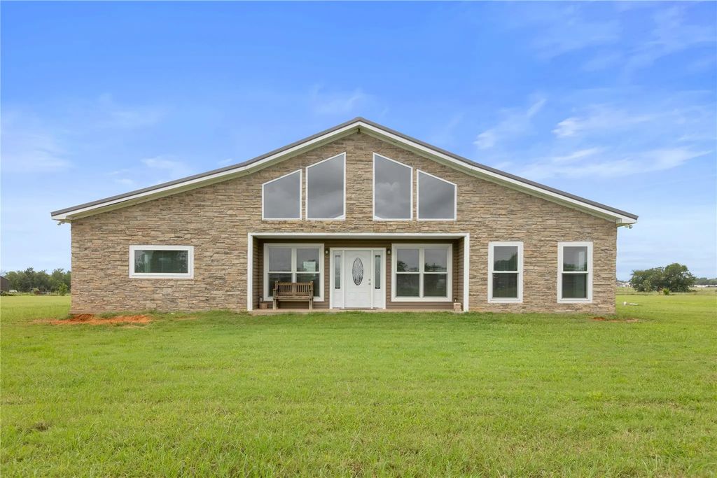 161 County Road 33450, Sumner