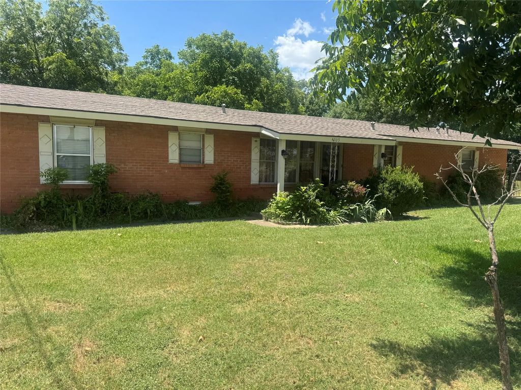 4205 Hickory Tree Road, Balch Springs