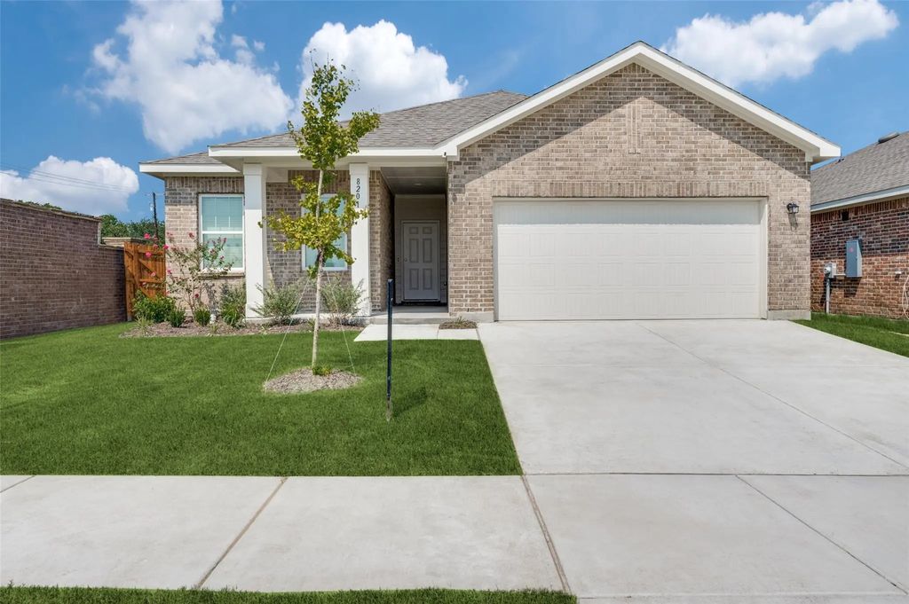 8201 Bufflehead Drive, Fort Worth